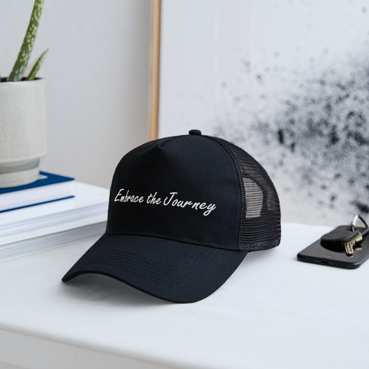 Trucker Cap "Embrace the journey" - black/black